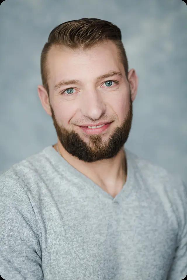Eduard WIEST - Customer Support